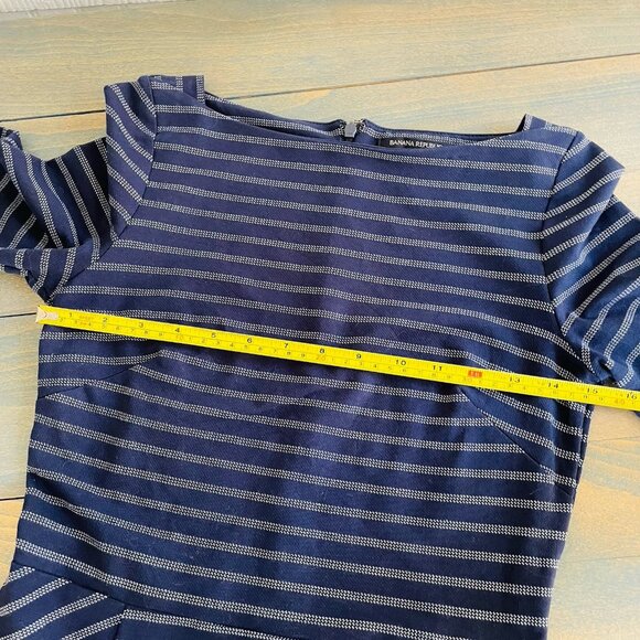Banana Republic Fit & Flare Dress Navy Blue White Striped Stretch Size 0 (D8) - Picture 5 of 7